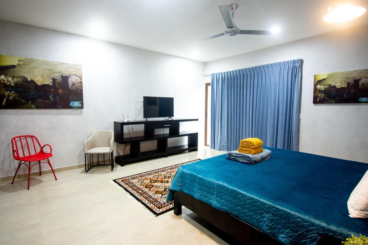 Hotel Casa Tortuga Tulum - Cenotes Park Inclusive Екстер'єр фото A bedroom in a house in India