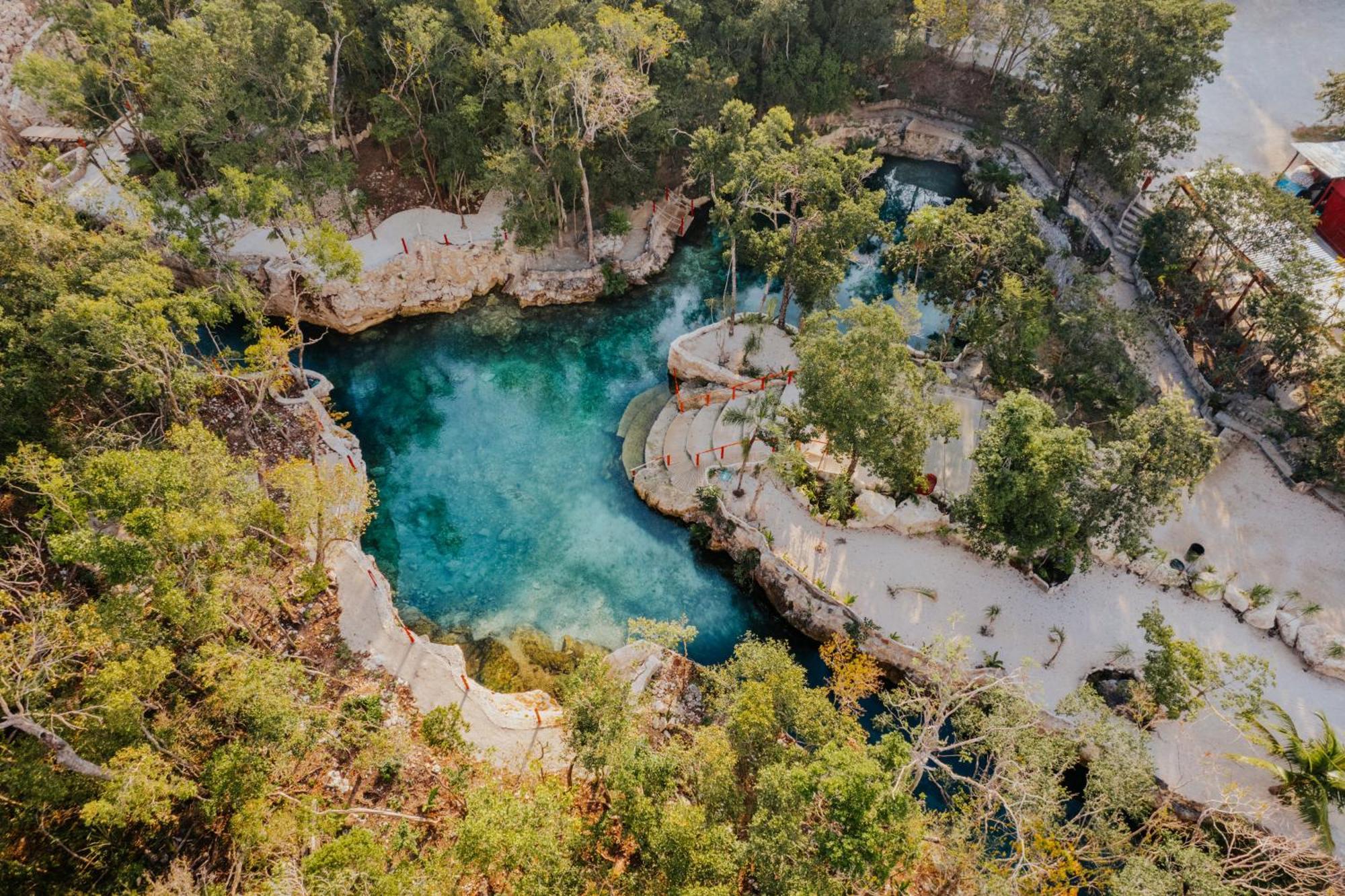 Hotel Casa Tortuga Tulum - Cenotes Park Inclusive Екстер'єр фото Aerial view of the Blue Lagoon